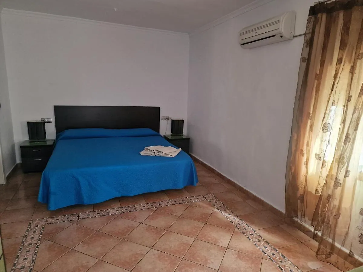 Pensión Habitaciones Miramar Bolonia España